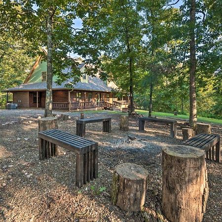 فيلا Broken Bow Retreat On 2 Acres With Hot Tub And Deck! المظهر الخارجي الصورة
