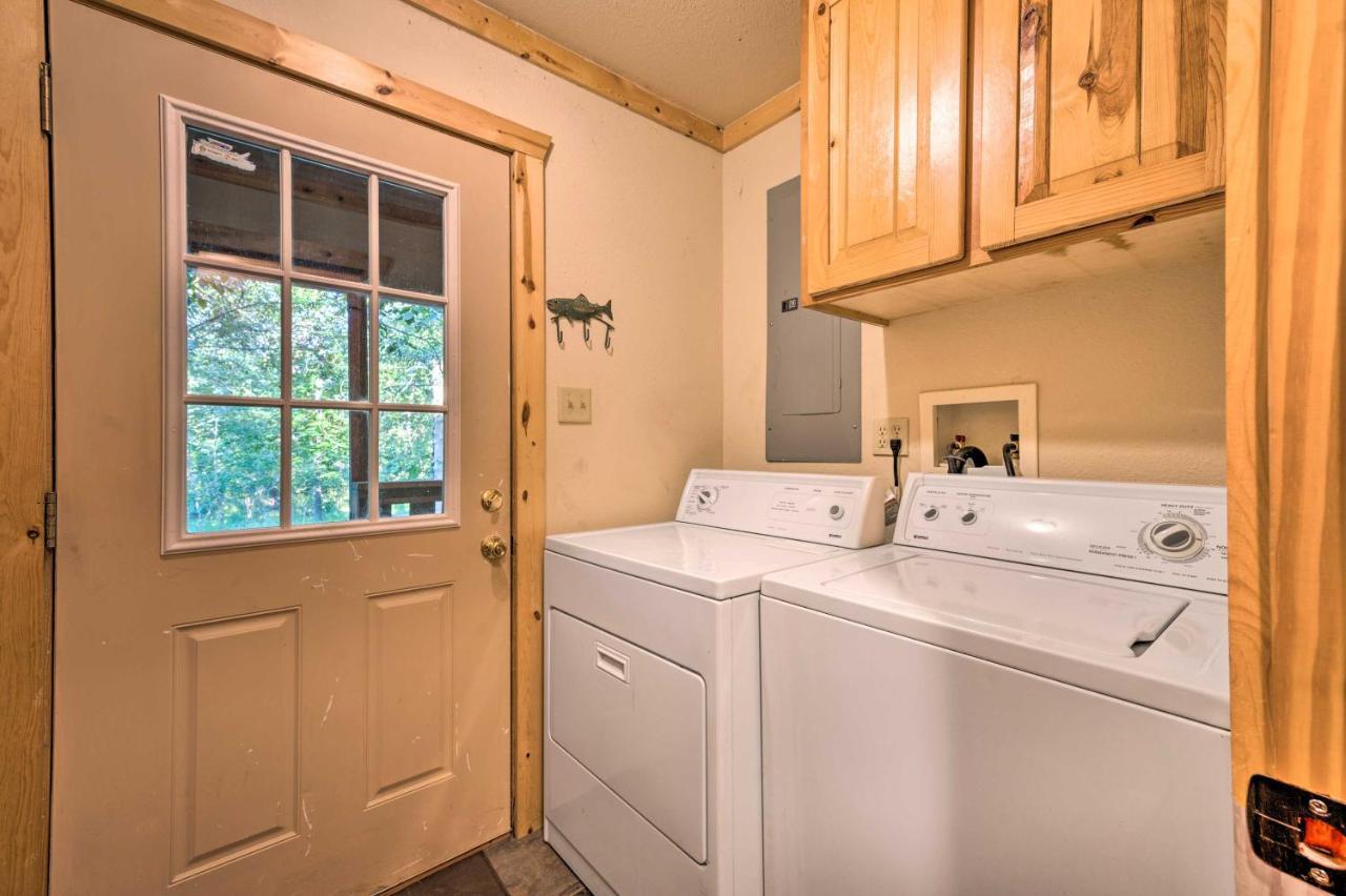 فيلا Broken Bow Retreat On 2 Acres With Hot Tub And Deck! المظهر الخارجي الصورة